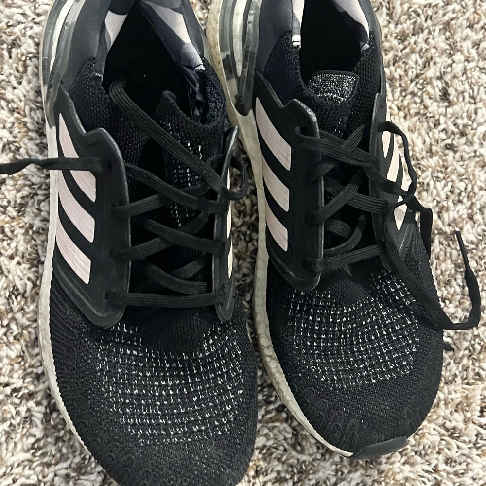Adidas Ultraboost 2.0 womens size 9